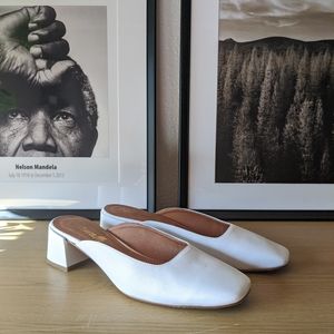 L'intervalle leather square toe white mules